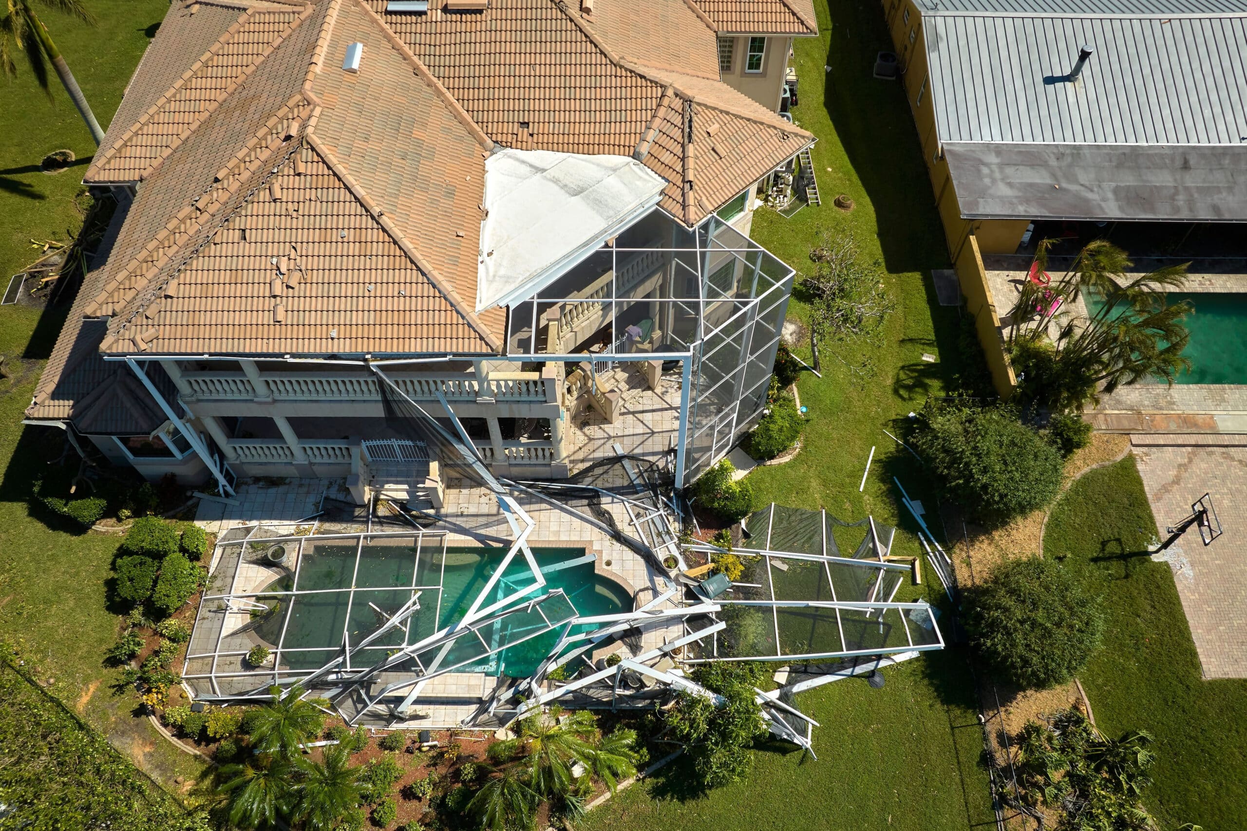Pool Enclosure Screen Repair in Brandon, FL | Pool Screens R Us